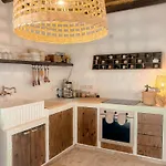 Дом отдыха Soumaki - A Serene Countryside Hideaway Pano Akourdalia