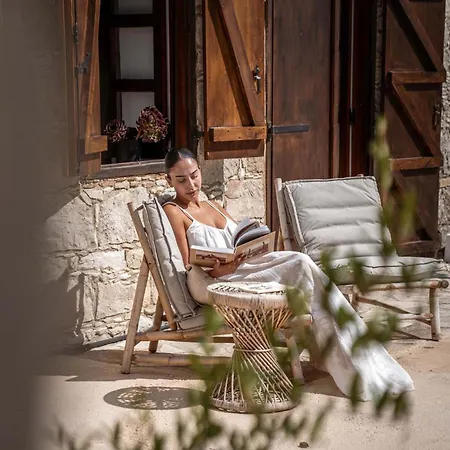 Soumaki - A Serene Countryside Hideaway *