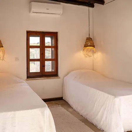 Soumaki - A Serene Countryside Hideaway Сasa de vacaciones *