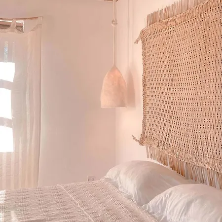 Soumaki - A Serene Countryside Hideaway * Pano Akourdalia