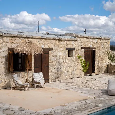 Сasa de vacaciones Soumaki - A Serene Countryside Hideaway