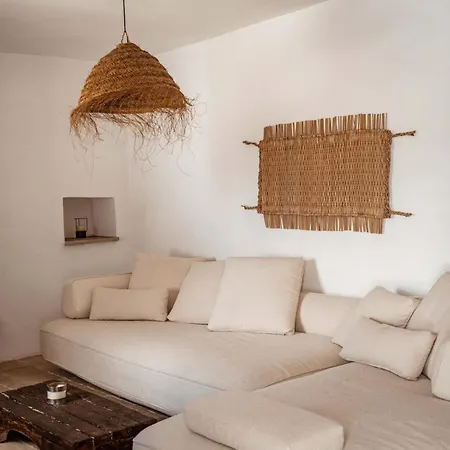 Villa Soumaki - A Serene Countryside Hideaway