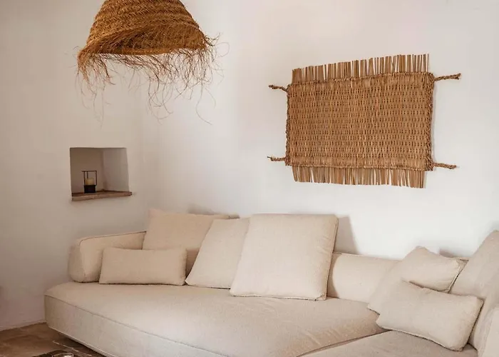 Soumaki - A Serene Countryside Hideaway *