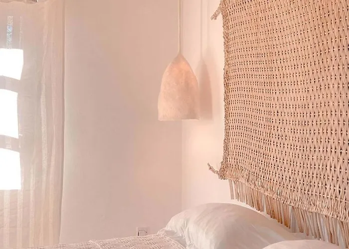 Soumaki - A Serene Countryside Hideaway * Pano Akourdalia